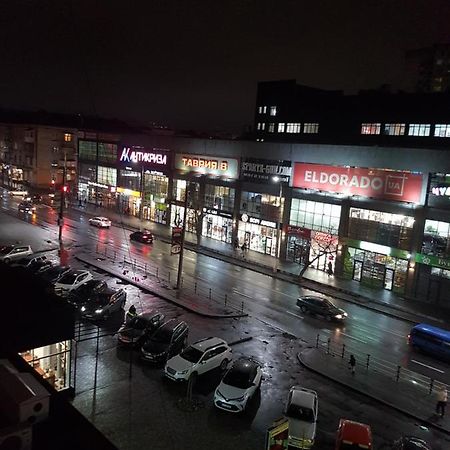 2Х Комнатная С Ремонтом В Центре.Renovated, Center Lägenhet Khmelʼnytsʼkyy Exteriör bild