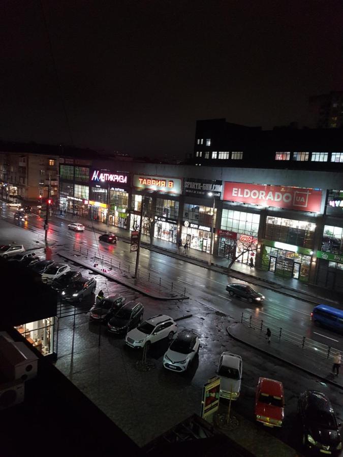2Х Комнатная С Ремонтом В Центре.Renovated, Center Lägenhet Khmelʼnytsʼkyy Exteriör bild